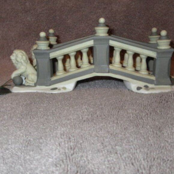 NIB Department 56 LIONHEAD BRIDGE Heritage Village Collection PORCELAIN #5864-5 - Picture 4 of 12